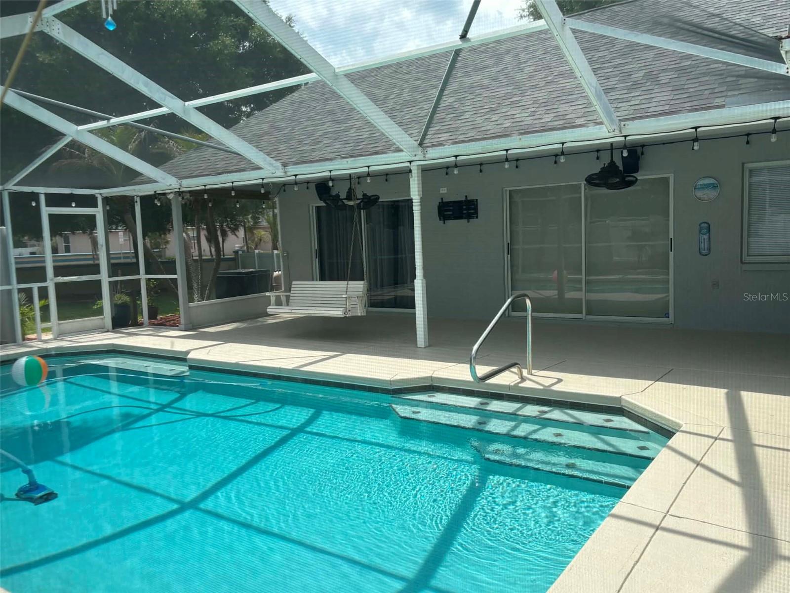 ISLAND WALK EAST - Residential
