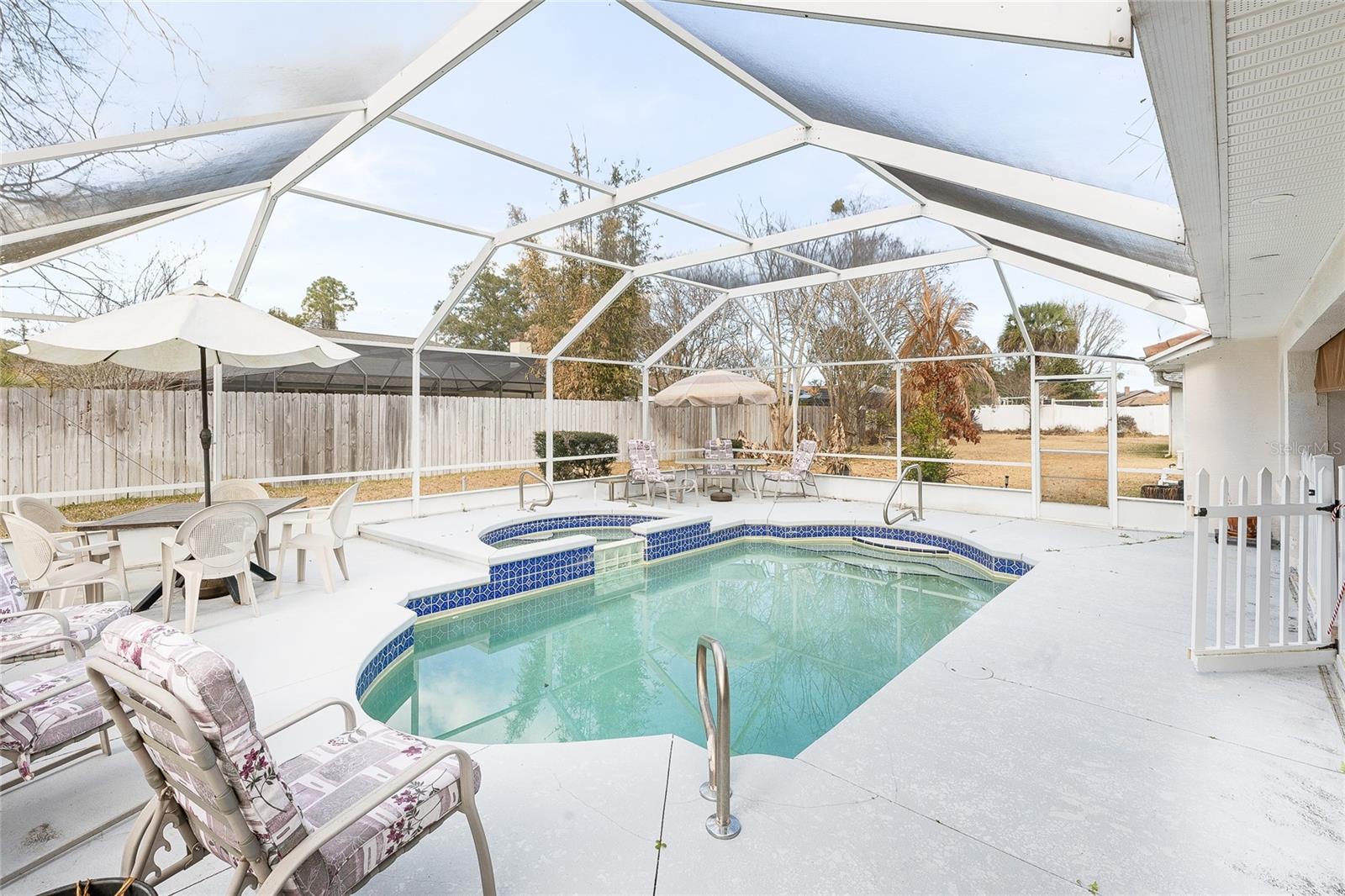 BELLE TERRE - Residential