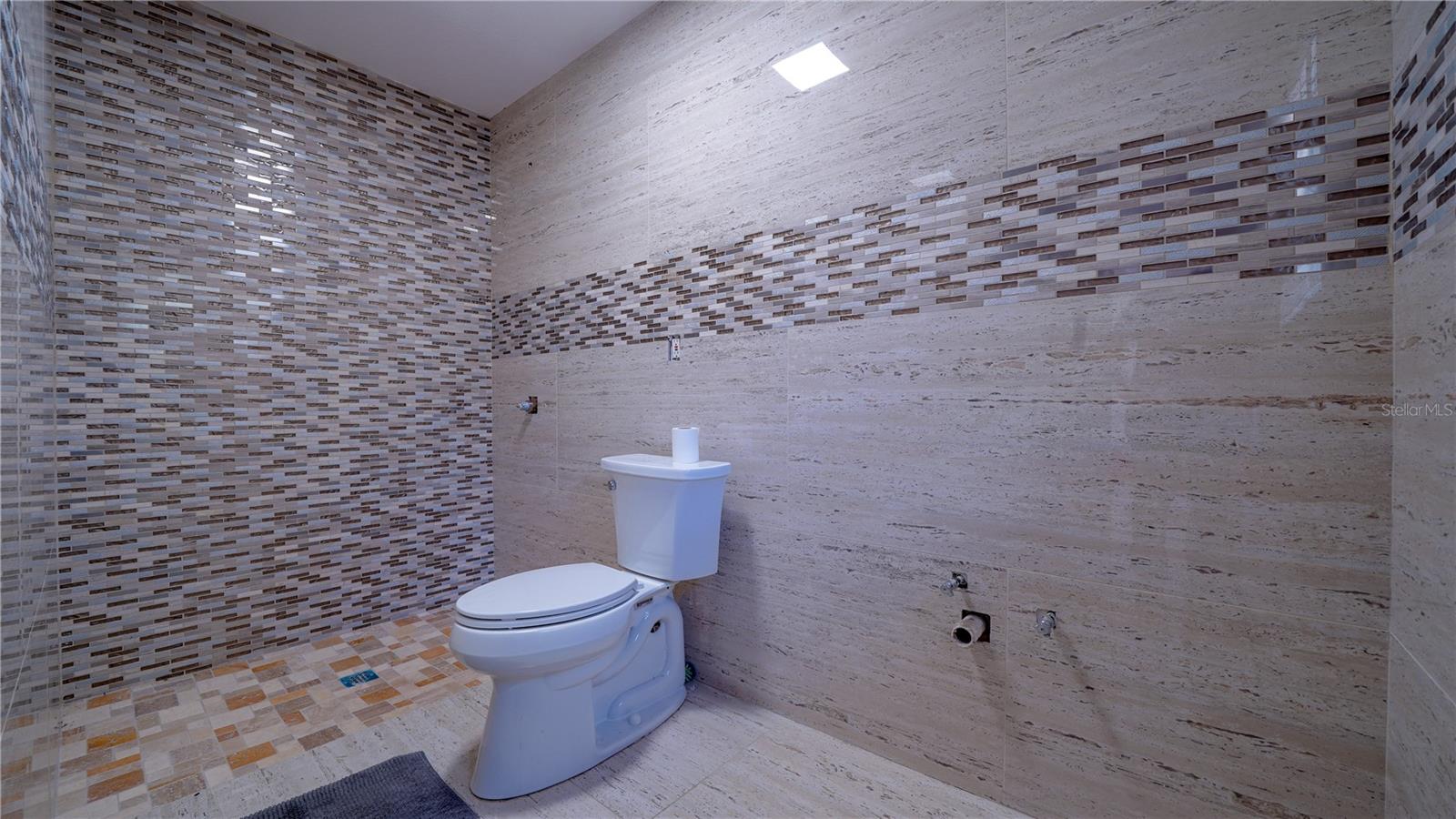 RUNNEYMEDE RANCHLANDS UNIT 1 - Residential