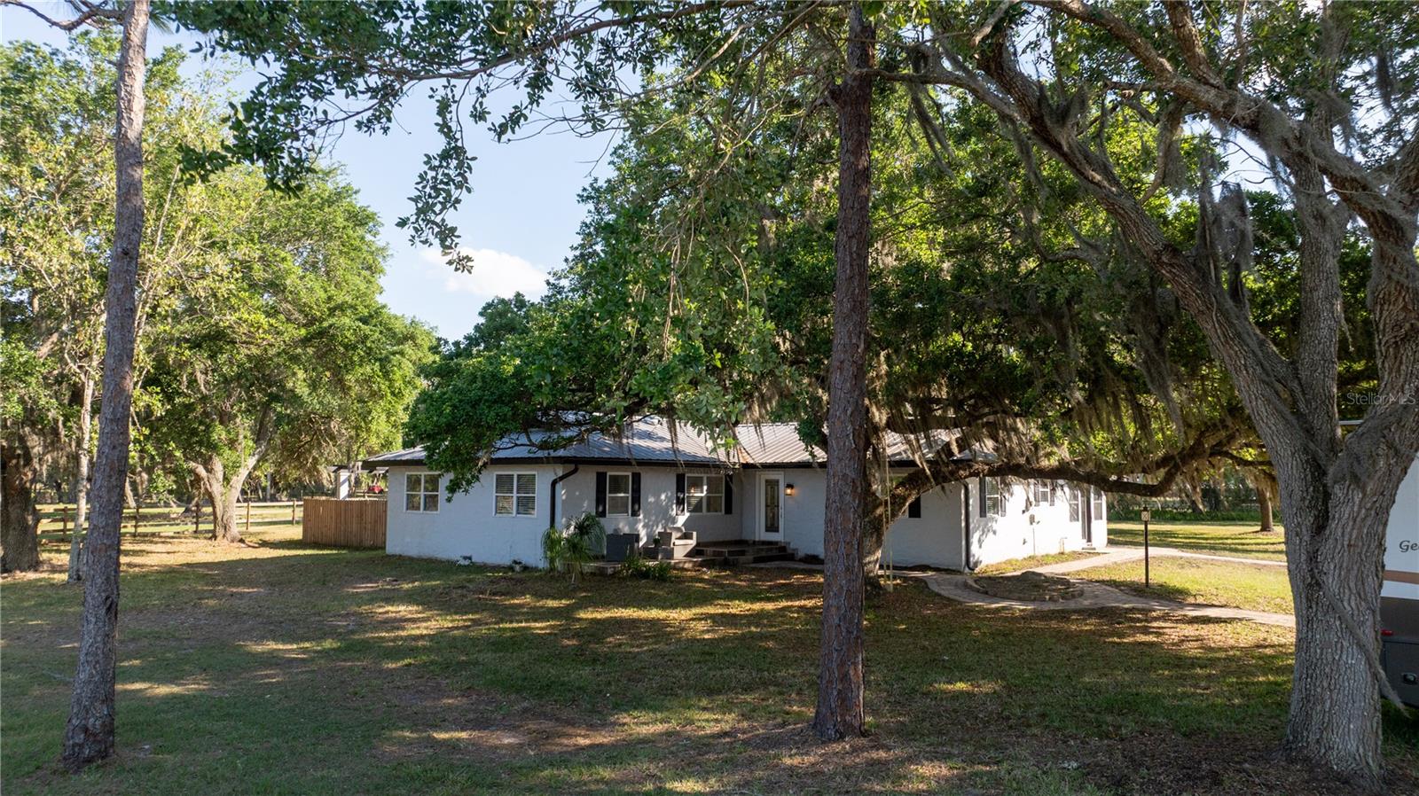 RUNNEYMEDE RANCHLANDS UNIT 1 - Residential