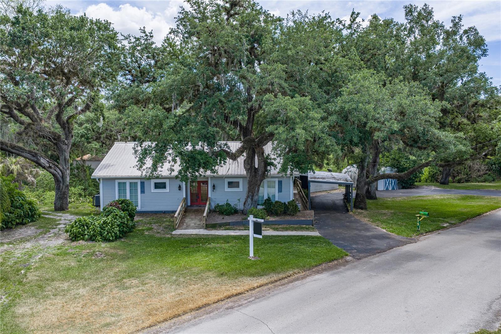 NOT IN SUBIDIVISION - Residential