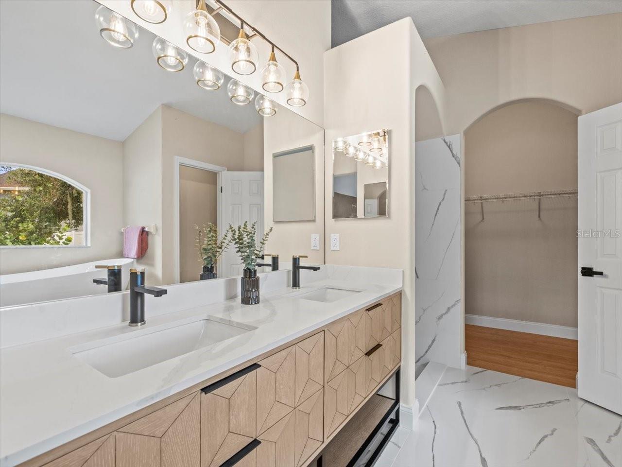 OAK CREEK PH 01 - Residential