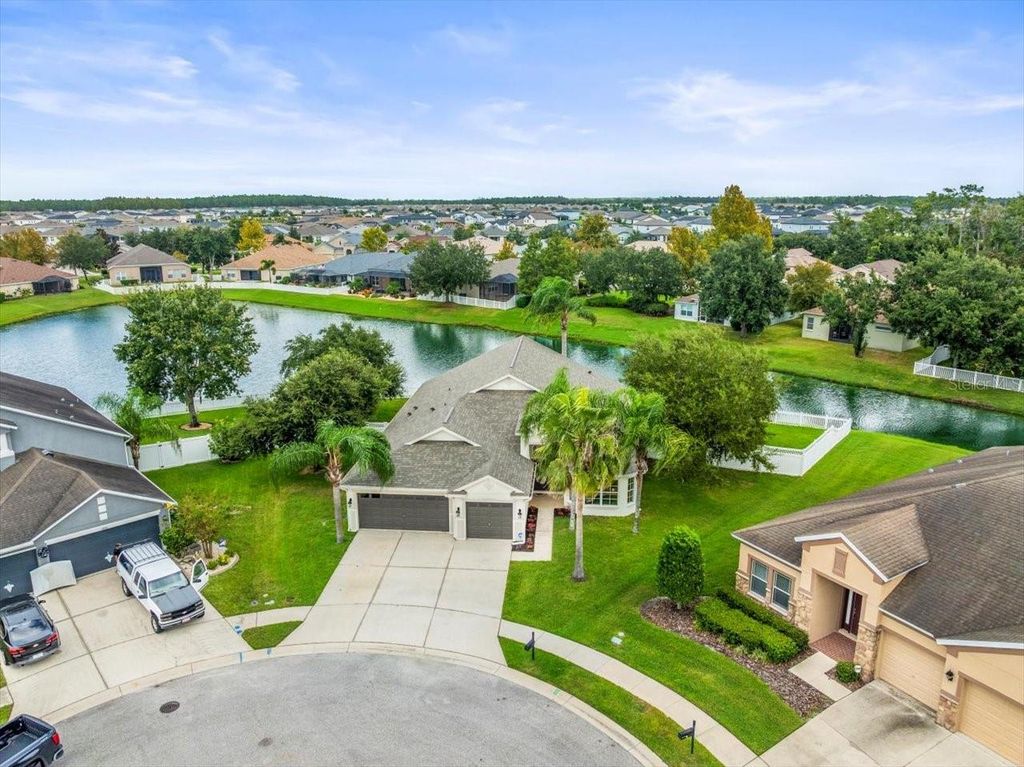 Photo of 6840 Sparkling Way, Wesley Chapel, FL 33545 (MLS # TB8436696)