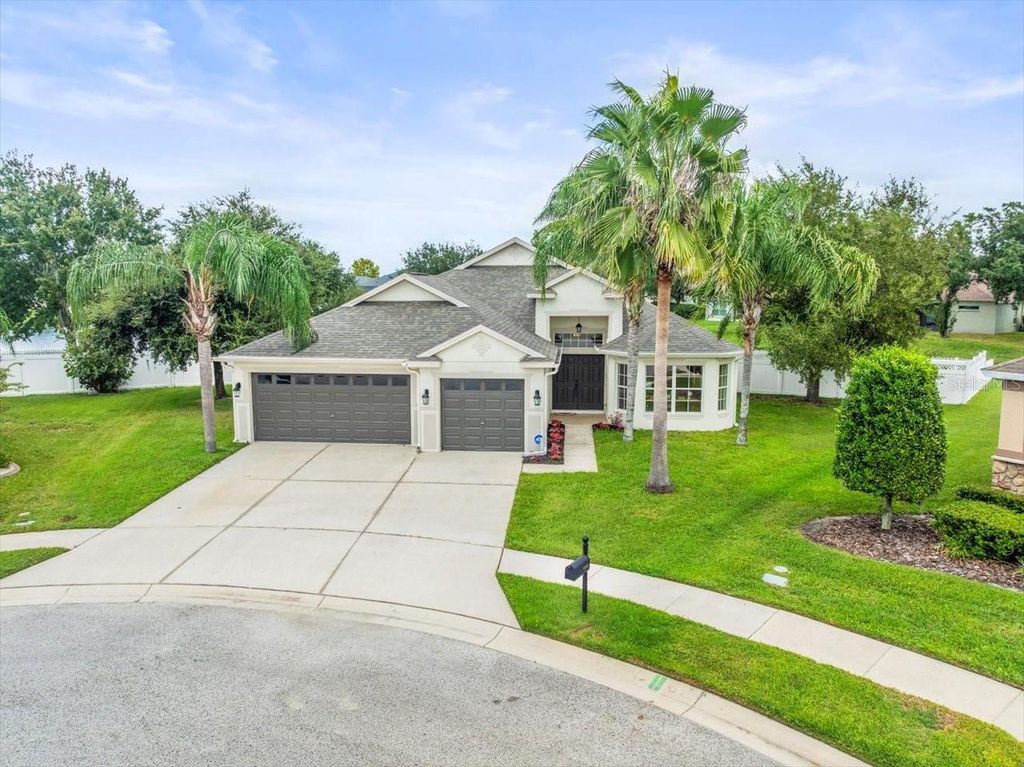 Photo of 6840 Sparkling Way, Wesley Chapel, FL 33545 (MLS # TB8436696)