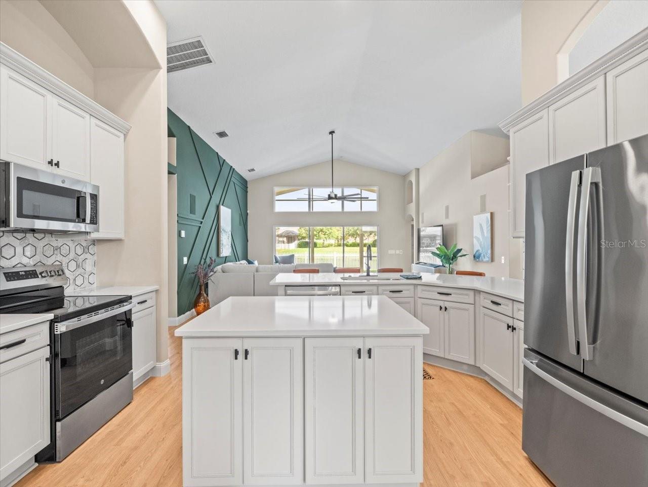 OAK CREEK PH 01 - Residential