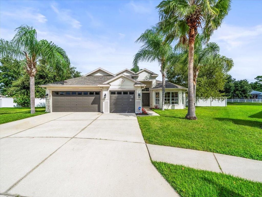 Photo of 6840 Sparkling Way, Wesley Chapel, FL 33545 (MLS # TB8436696)