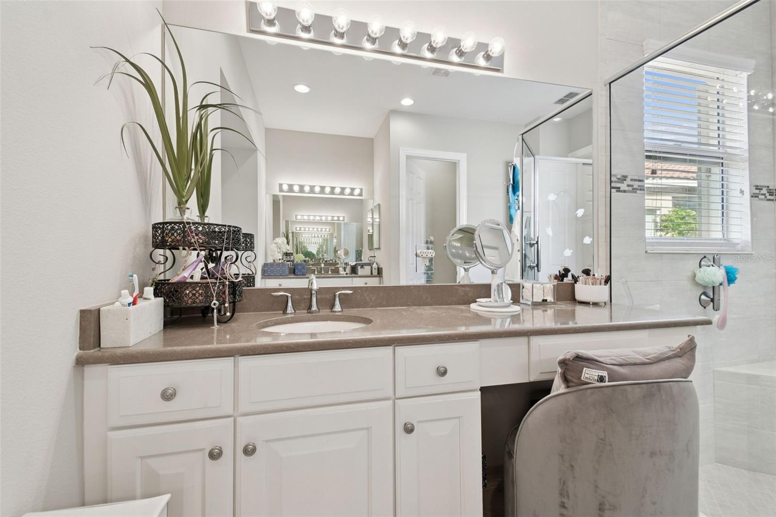 VALENCIA LAKES TR J PH 2 - Residential