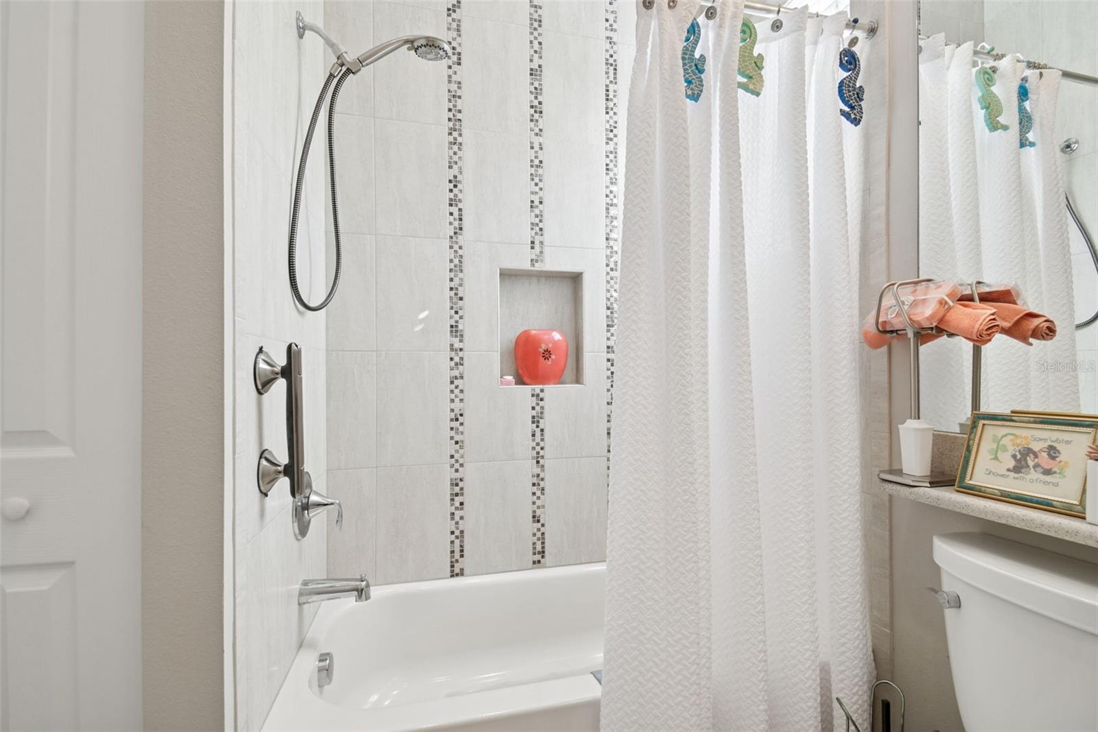 VALENCIA LAKES TR J PH 2 - Residential