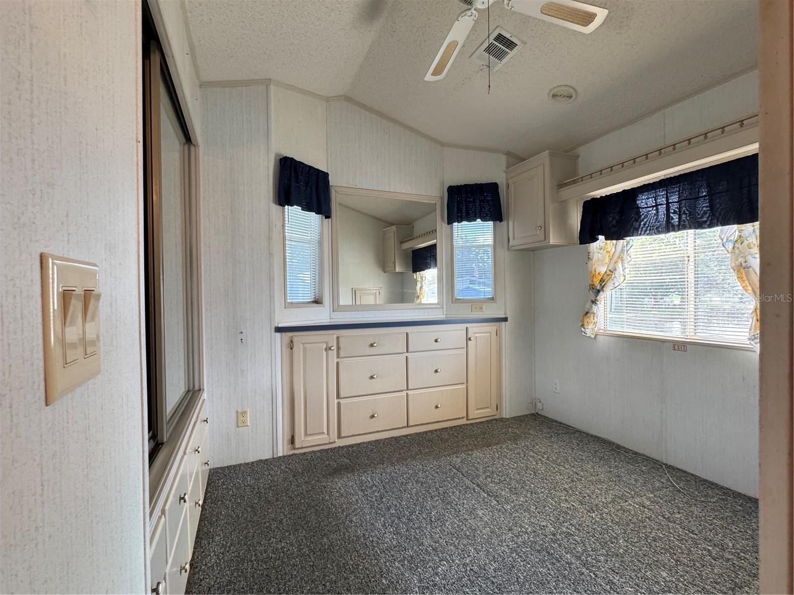 AMERICAN CONDOMINIUM PARKS-ZEPHYRHILLS - Residential
