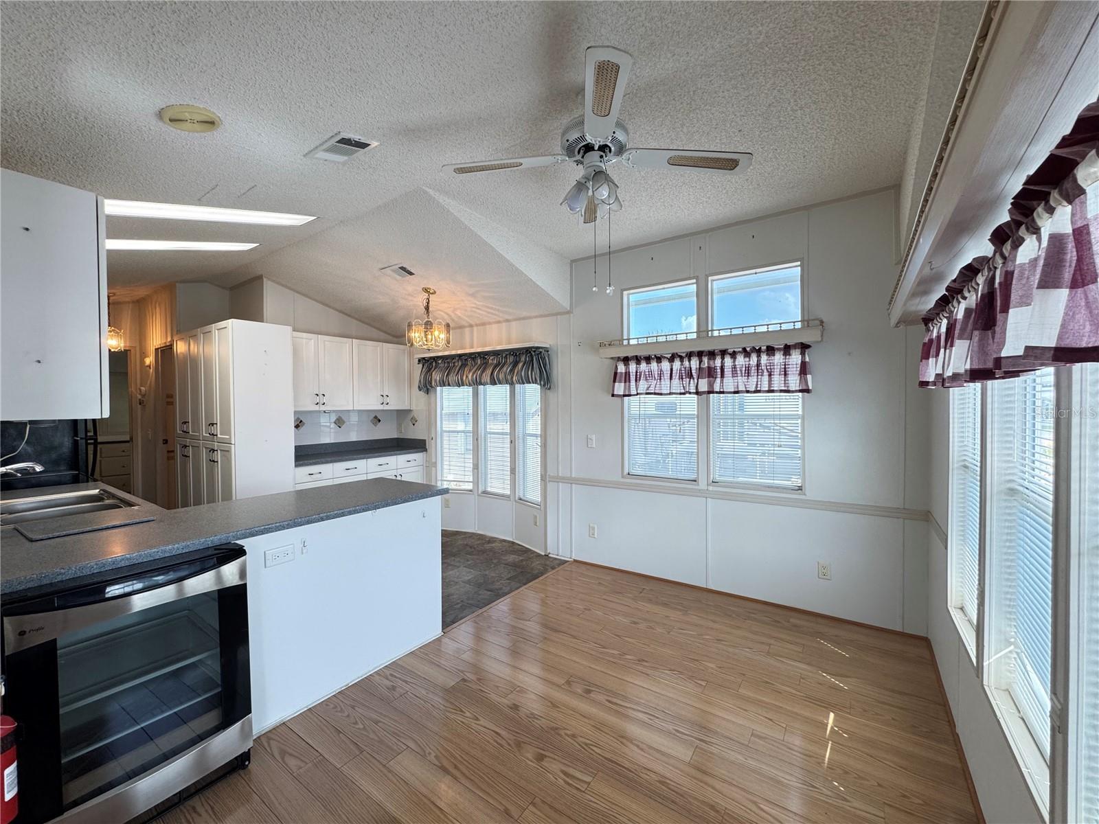 AMERICAN CONDOMINIUM PARKS-ZEPHYRHILLS - Residential