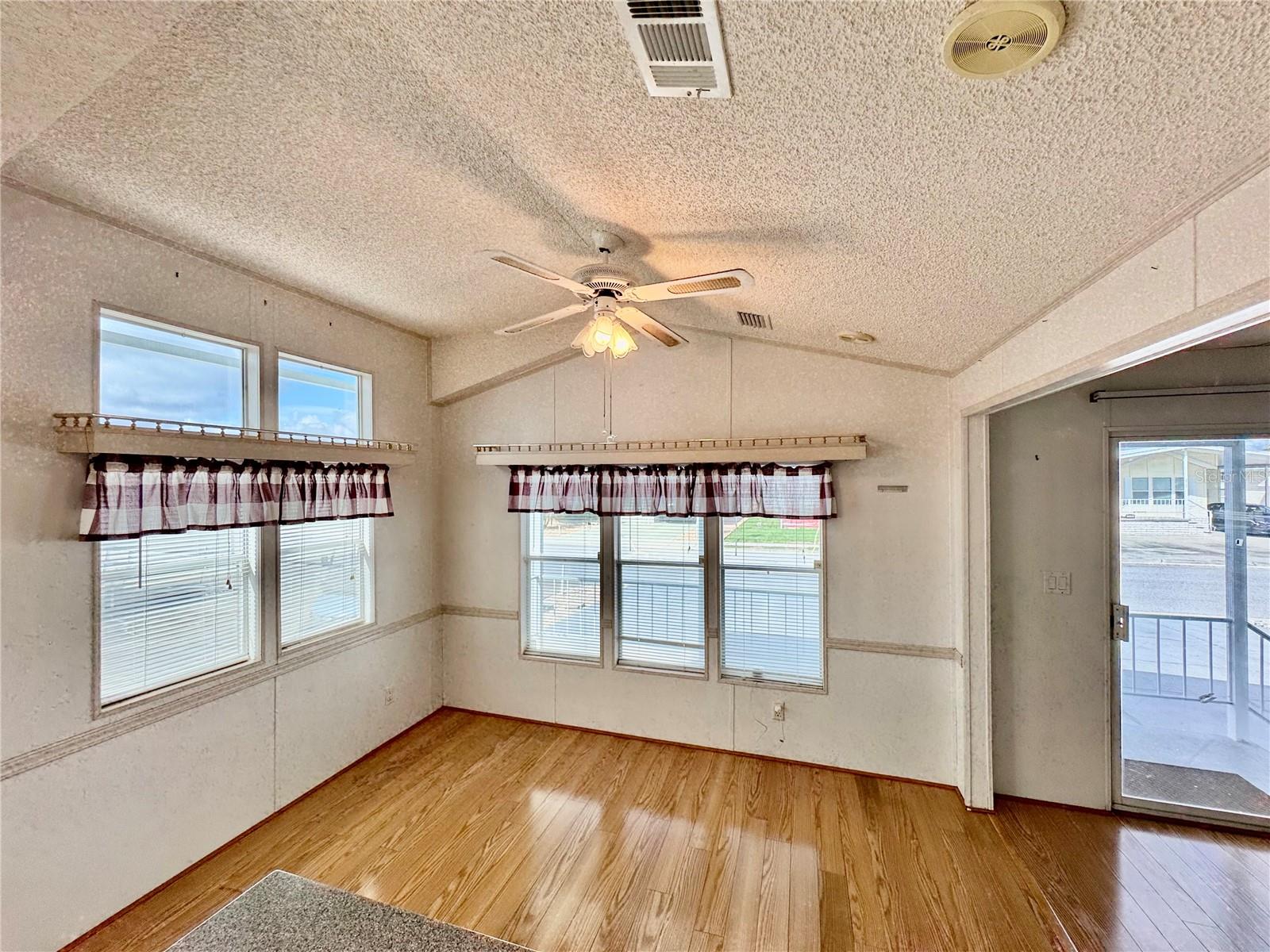 AMERICAN CONDOMINIUM PARKS-ZEPHYRHILLS - Residential