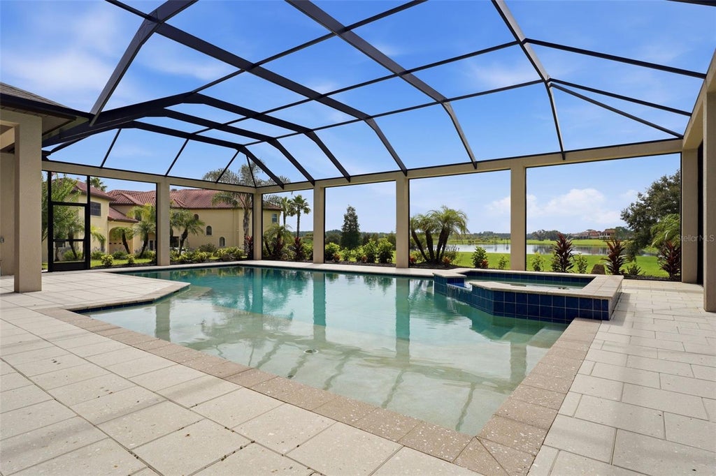 Photo of 10741 Osprey Landing Way, Thonotosassa, FL 33592 (MLS # A4702230)