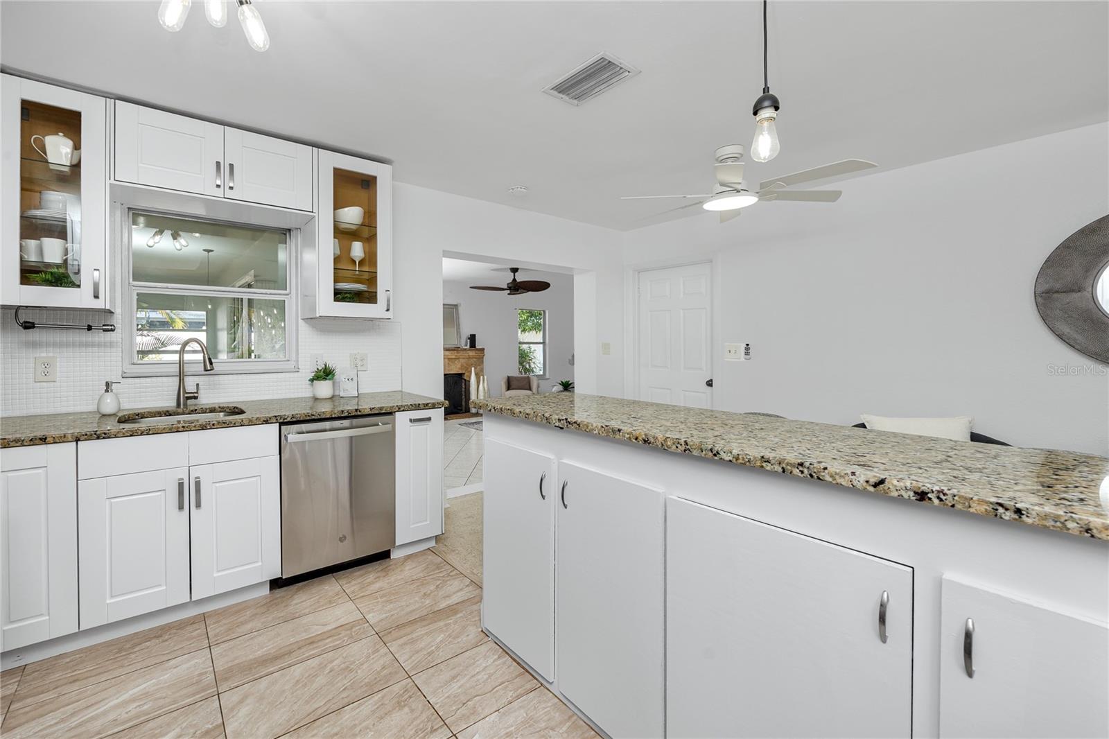 MEADOW LAWN 15TH ADD - Residential