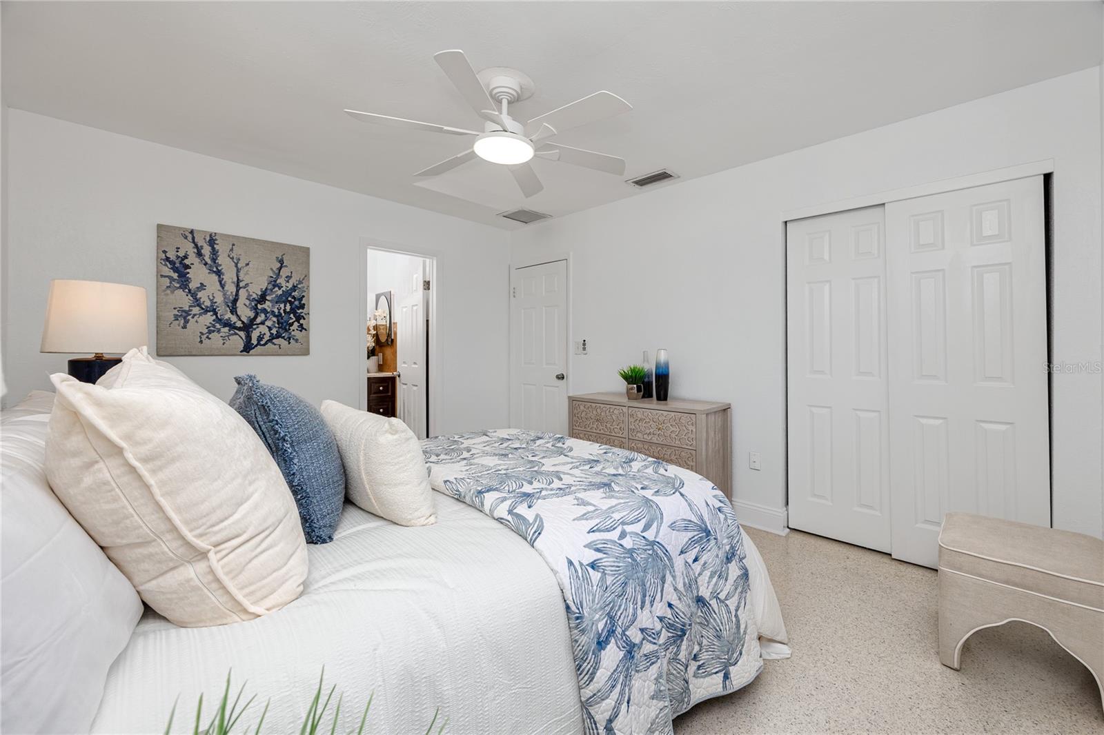 MEADOW LAWN 15TH ADD - Residential