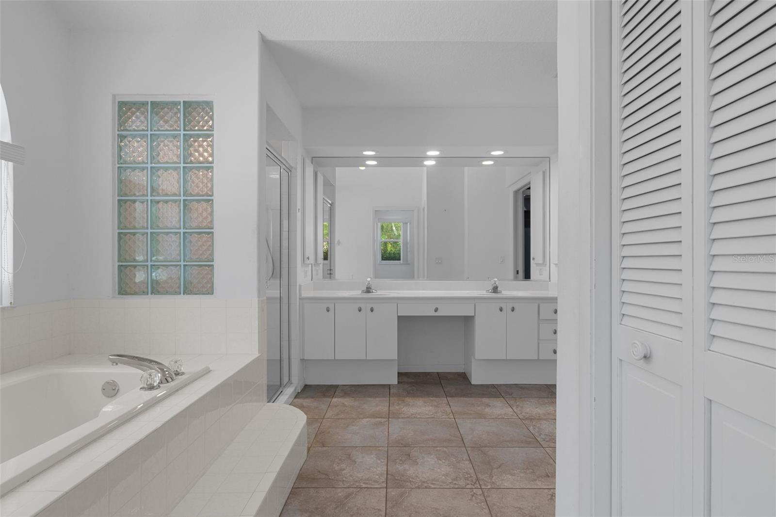 FAIRVIEW ESTATES - Residential
