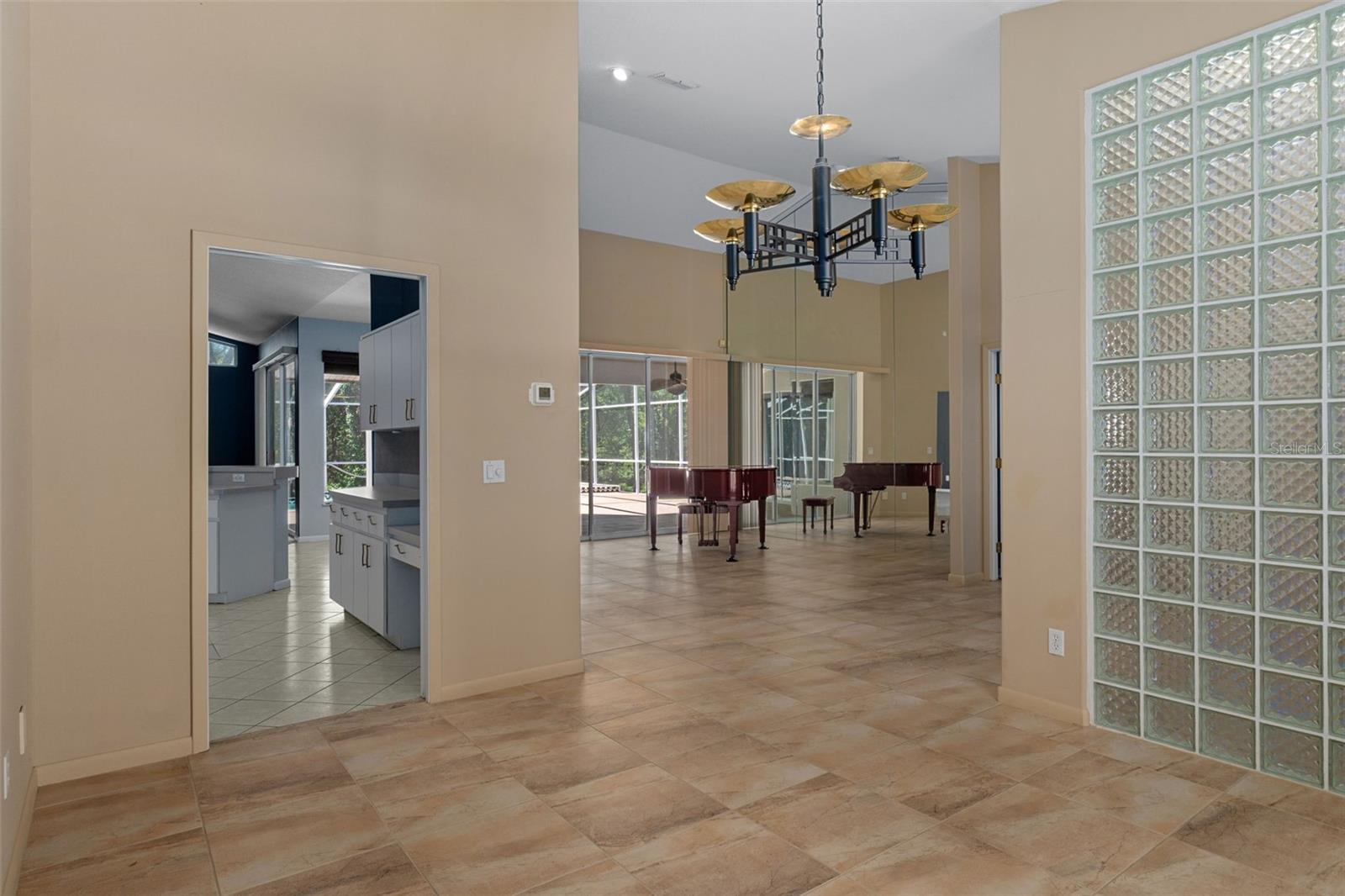FAIRVIEW ESTATES - Residential
