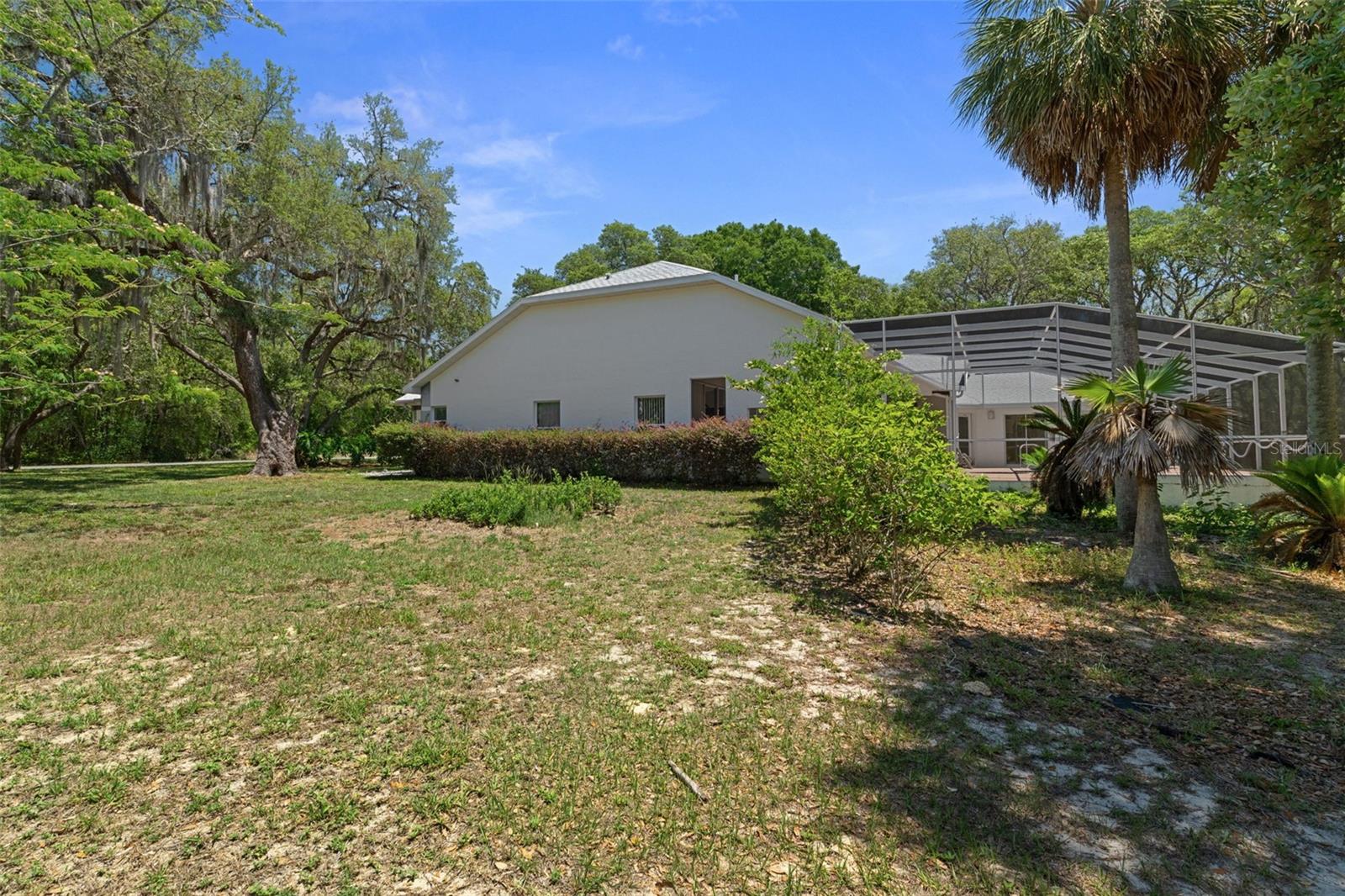 FAIRVIEW ESTATES - Residential