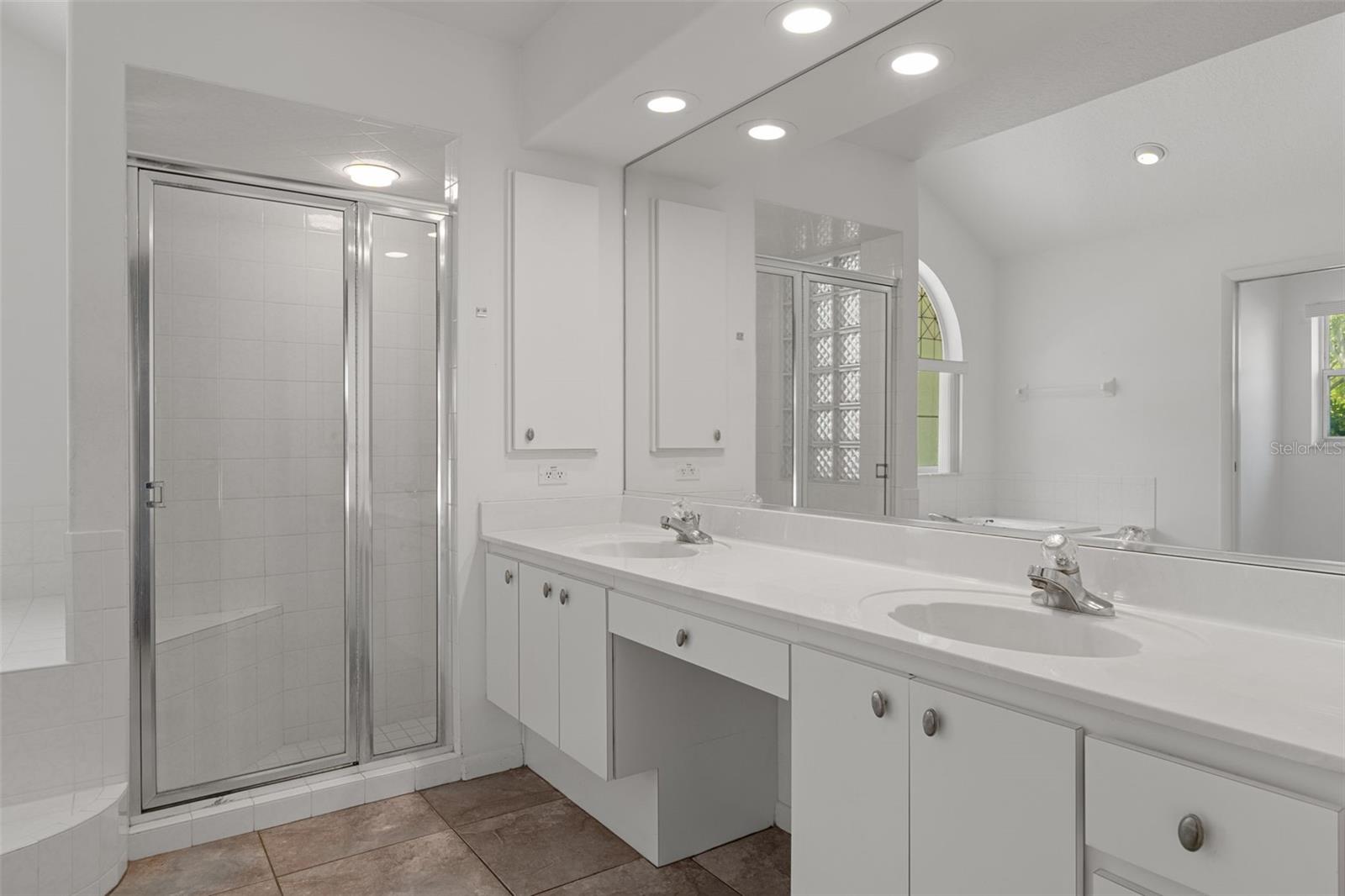 FAIRVIEW ESTATES - Residential