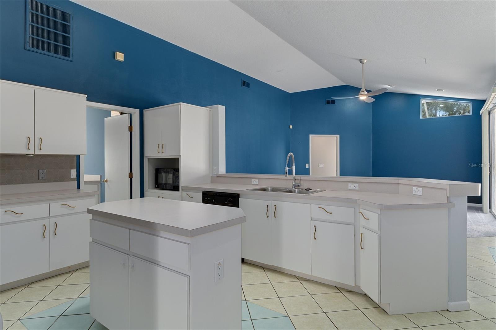 FAIRVIEW ESTATES - Residential