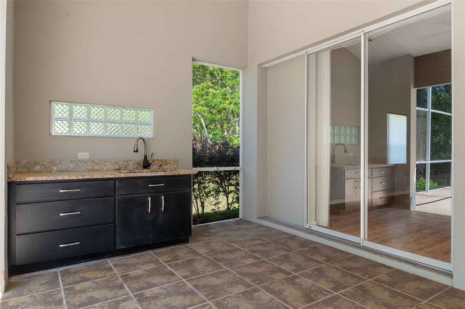 FAIRVIEW ESTATES - Residential
