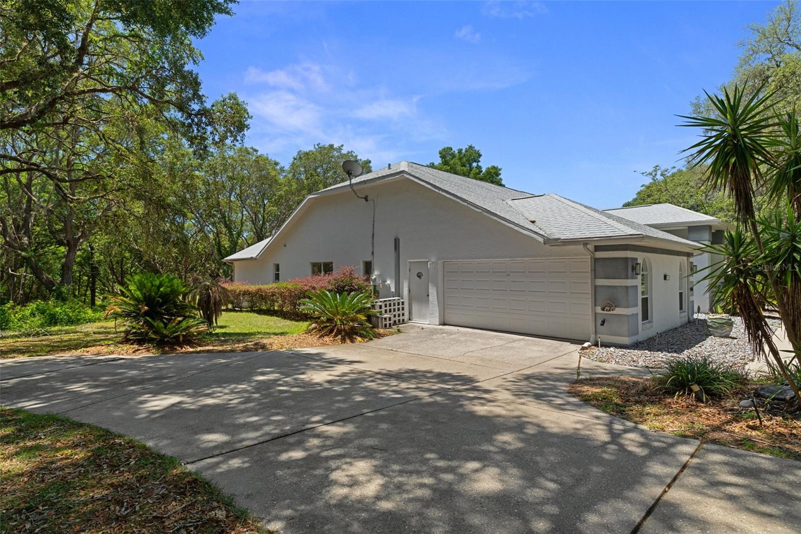 FAIRVIEW ESTATES - Residential