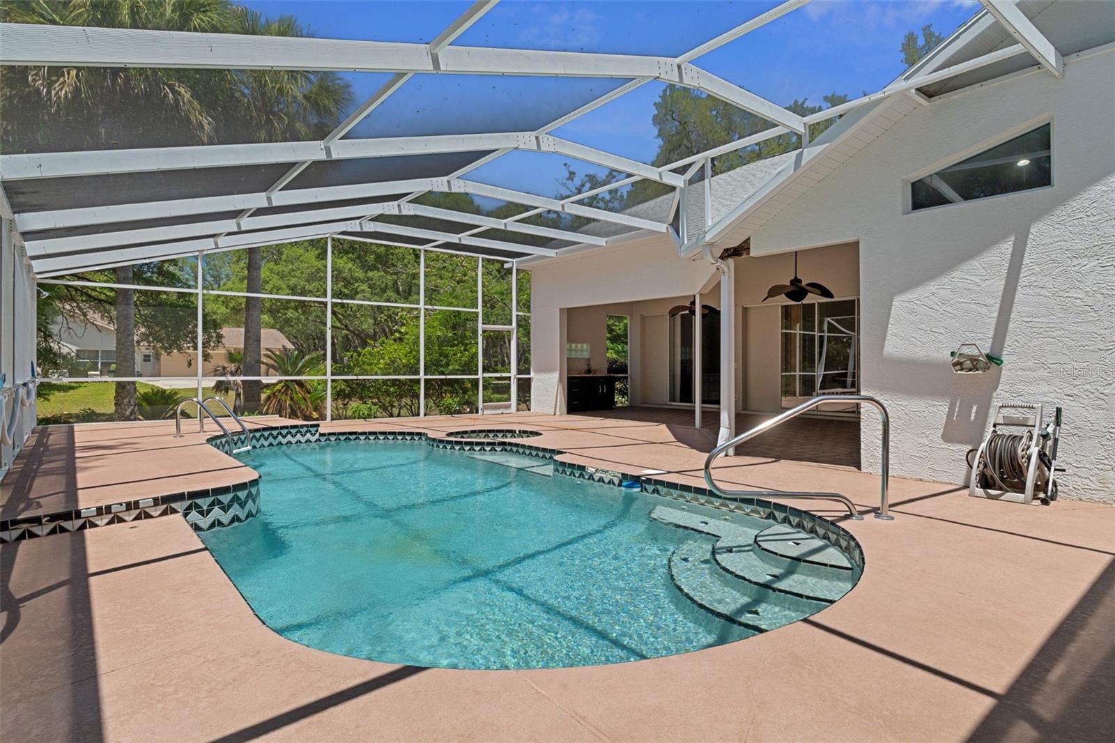 FAIRVIEW ESTATES - Residential