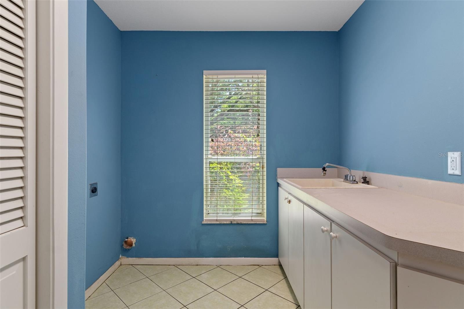 FAIRVIEW ESTATES - Residential