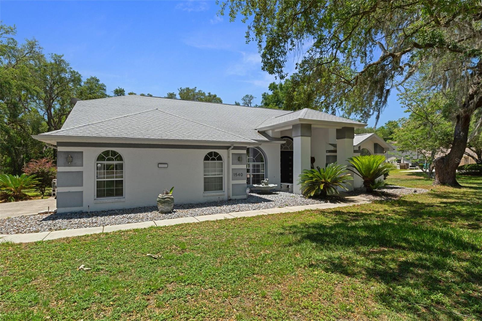 FAIRVIEW ESTATES - Residential