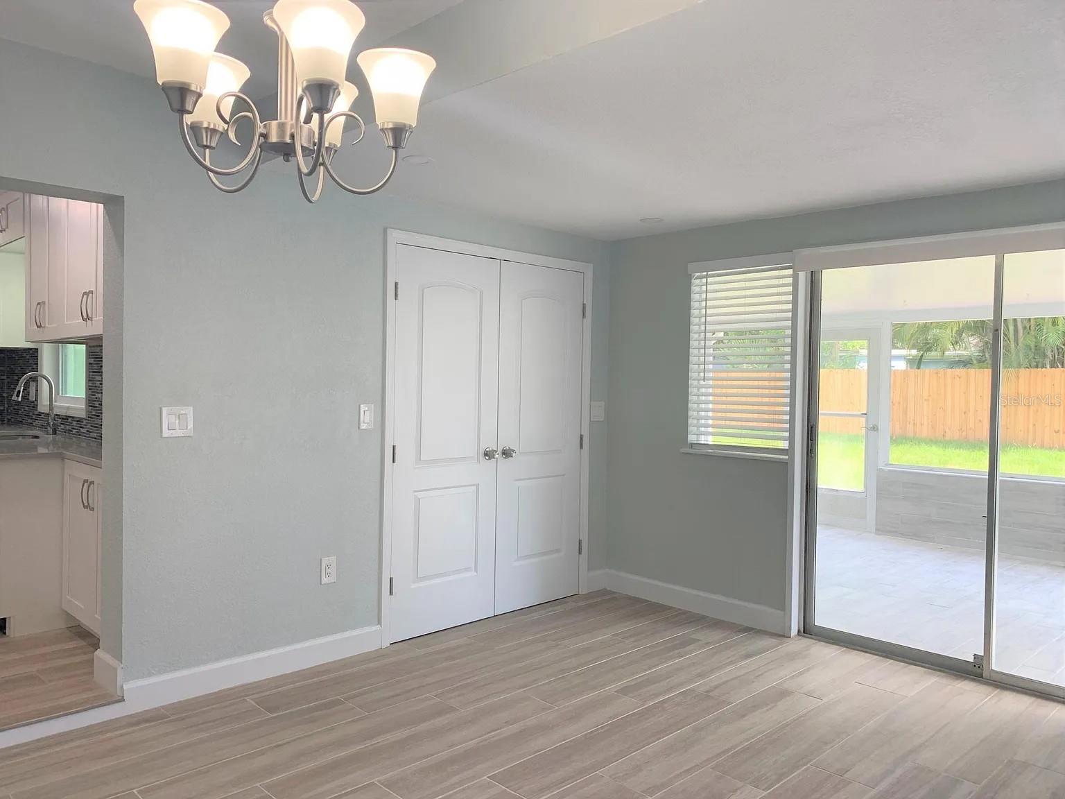 HARBOR OAKS - Residential Lease