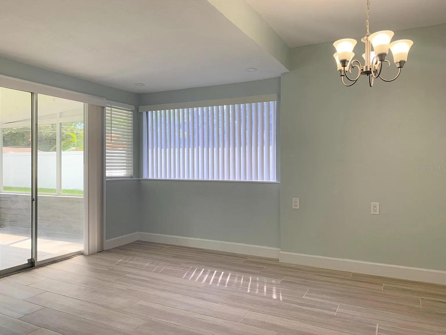 HARBOR OAKS - Residential Lease