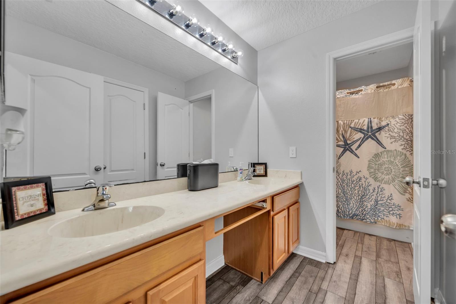 LA VINA 49 135 - Residential