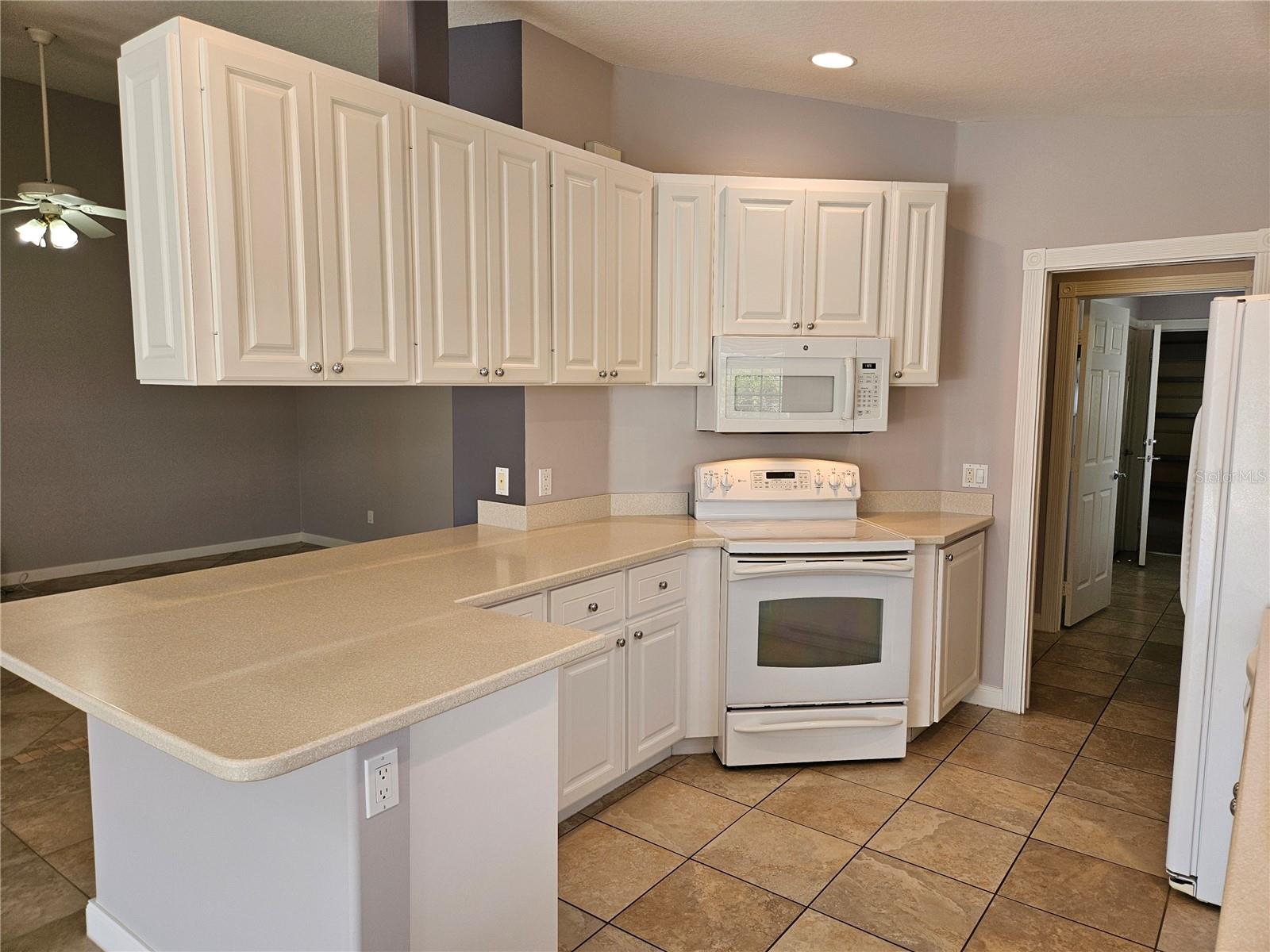 ISLES OF SARASOTA - Residential Lease