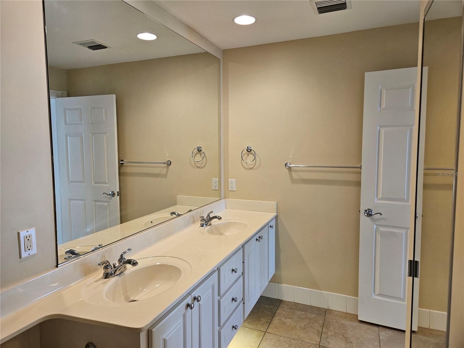 ISLES OF SARASOTA - Residential Lease