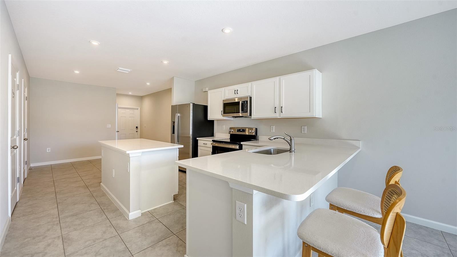 AVALON WOODS - Residential