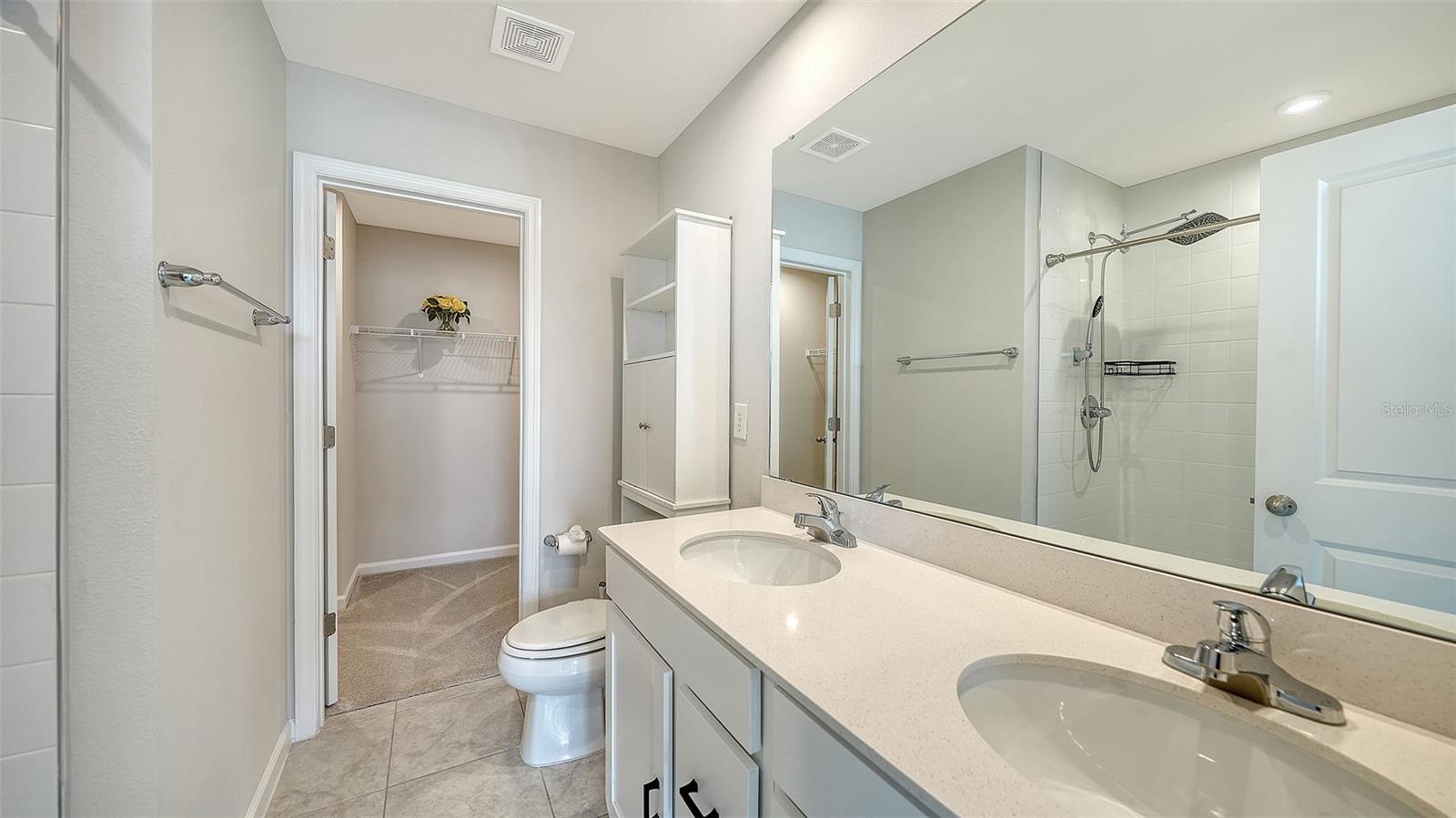 AVALON WOODS - Residential