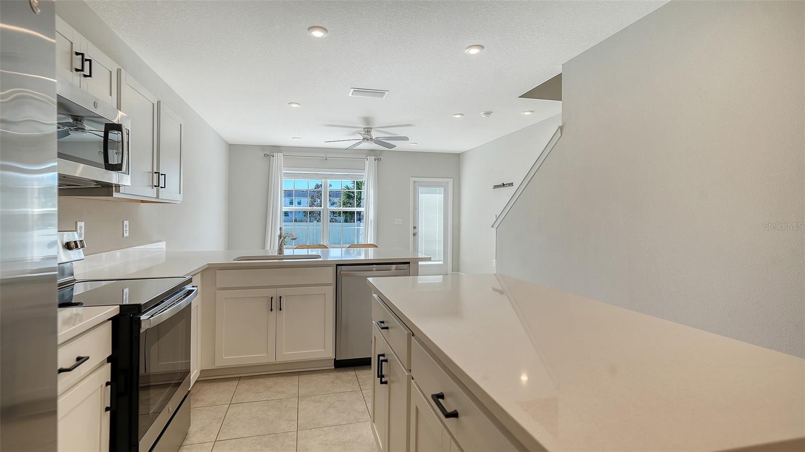 AVALON WOODS - Residential