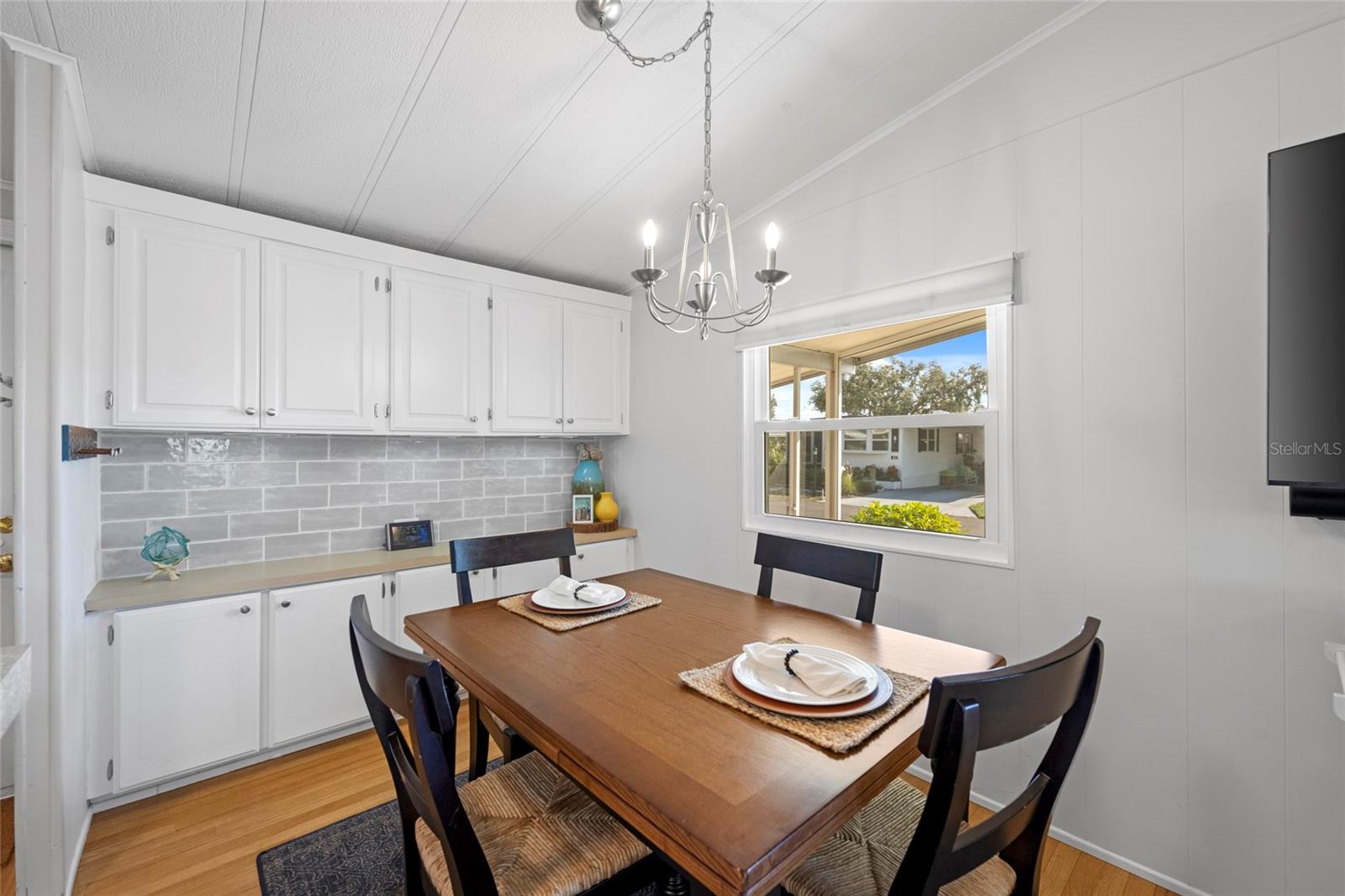 WESTWINDS MOBILE HOME CO-OP OR754/129 - Residential