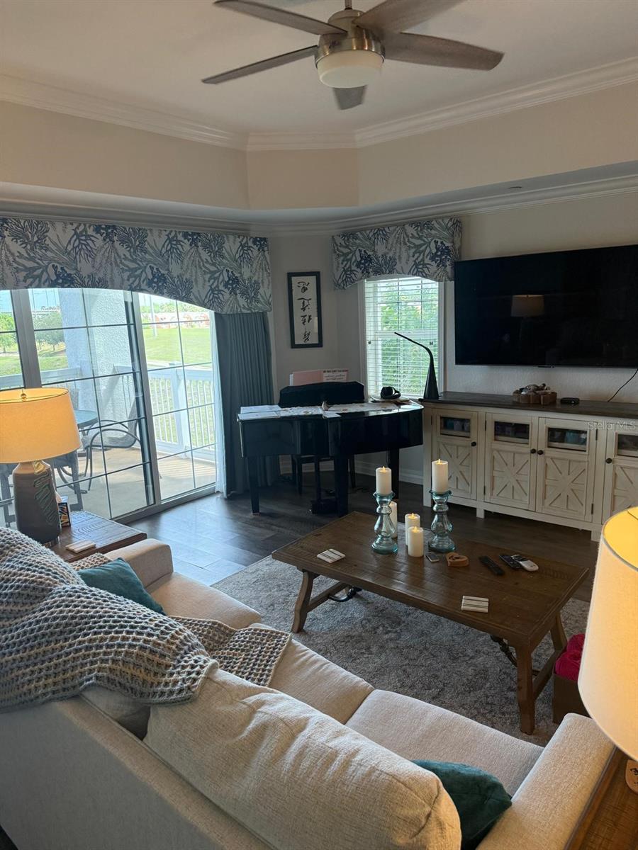 1100 SUNSET VIEW CIRCLE S 304