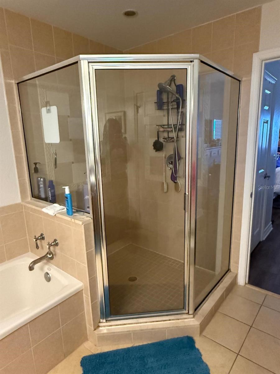 VILLAS AT REUNION SQUARE CONDO PH 5 - Residential