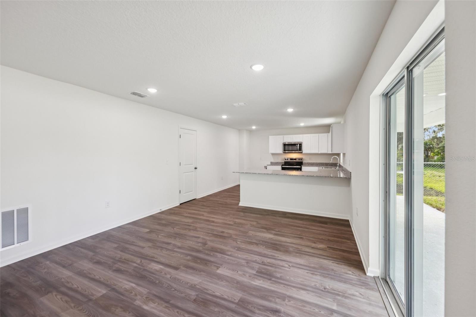 HOWARD HEIGHTS - Residential