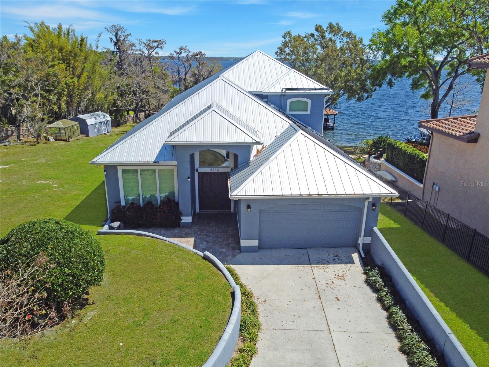 5243 W LAKE BUTLER ROAD