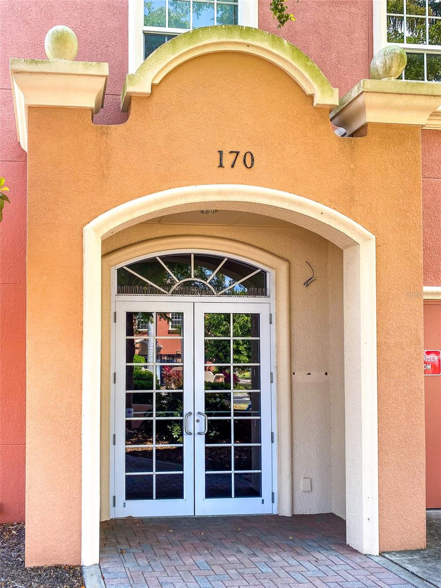 RIVERWALK PROFESSIONAL PARK - Commercial Lease