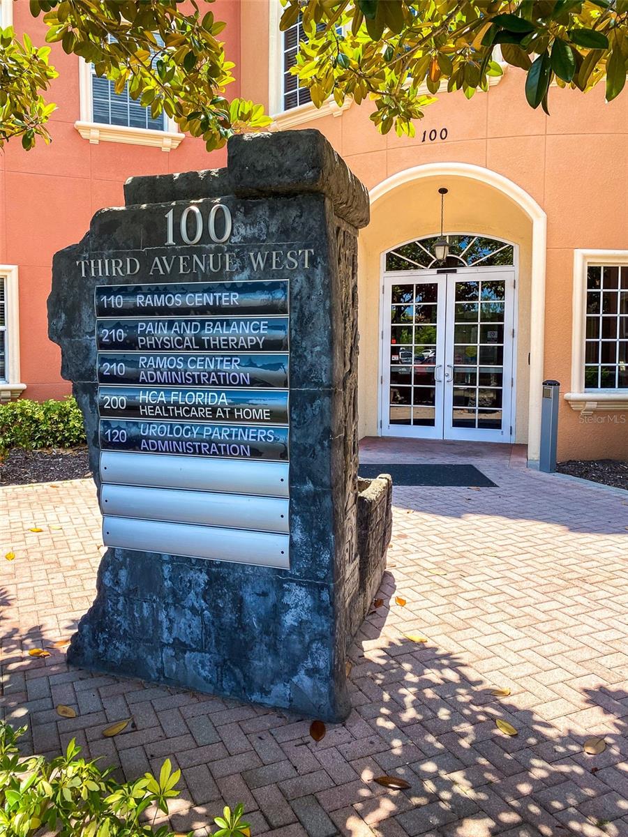 RIVERWALK PROFESSIONAL PARK - Commercial Lease