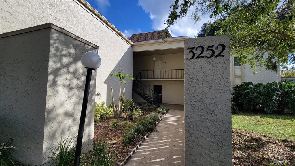 Photo of 3252 S Semoran Boulevard #22, Orlando, FL 32822 (MLS # O6452475)