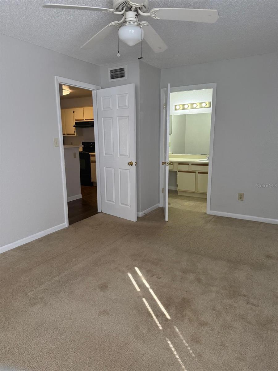 REGENCY GARDENS - Residential