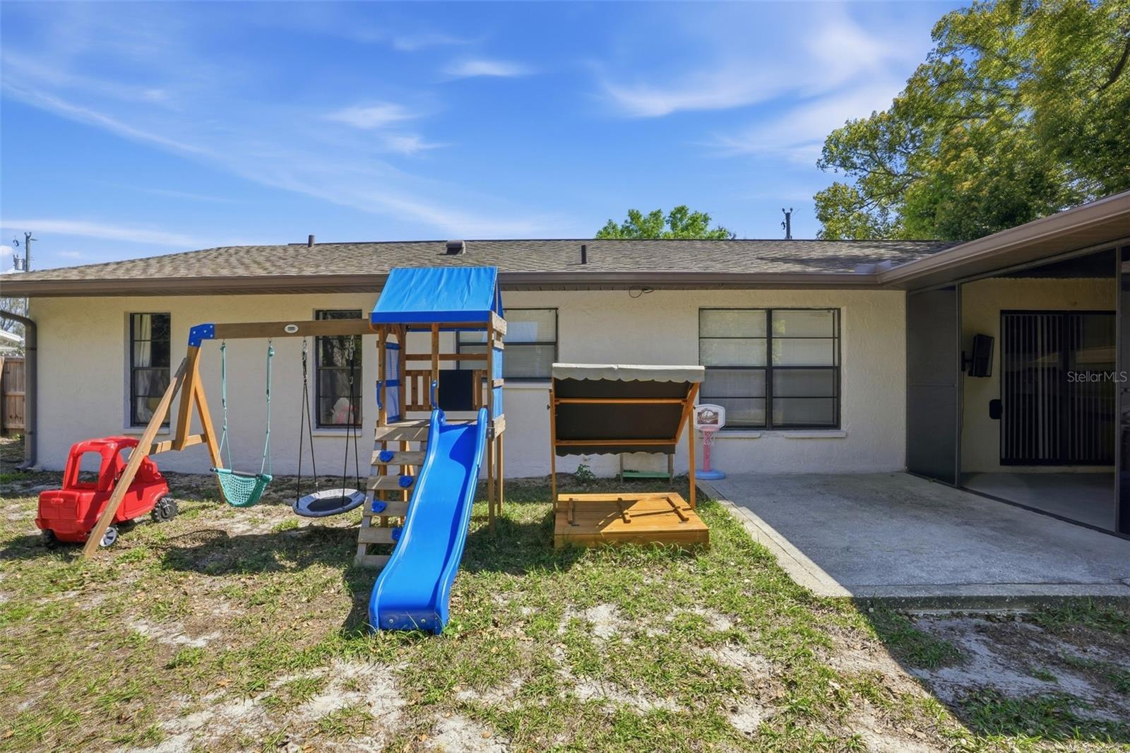 SPRING HILL - Residential