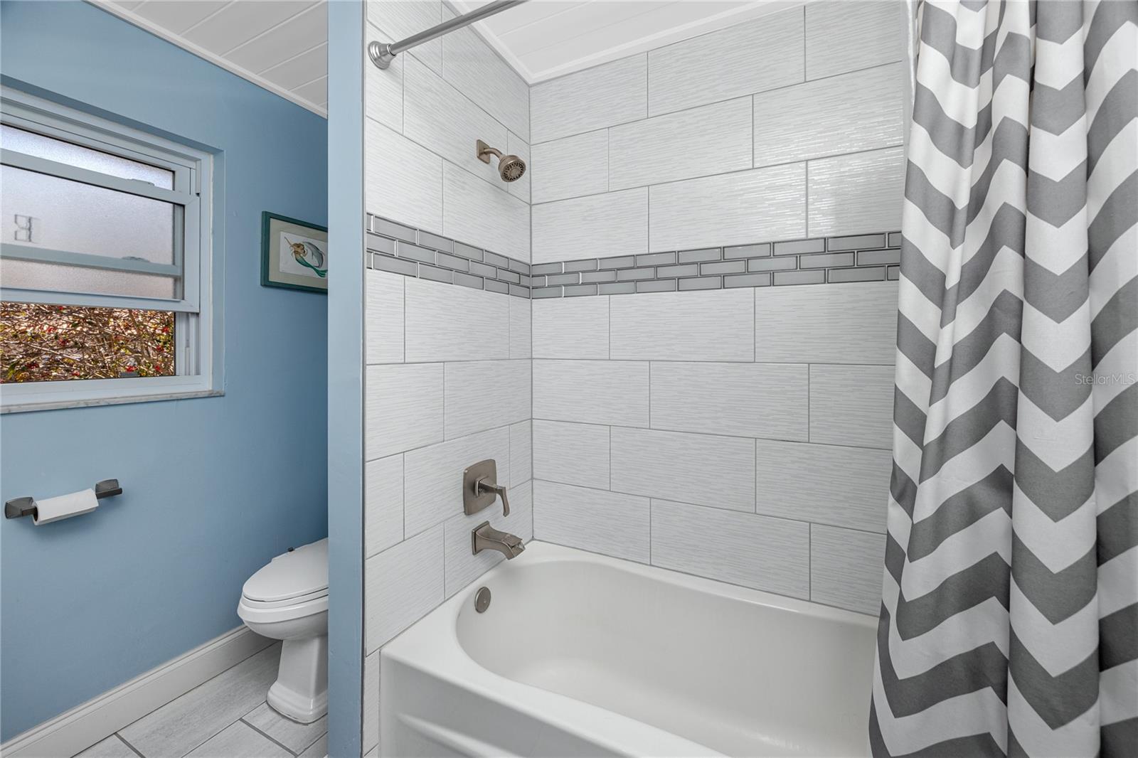 CANTERBURY CHASE - Residential