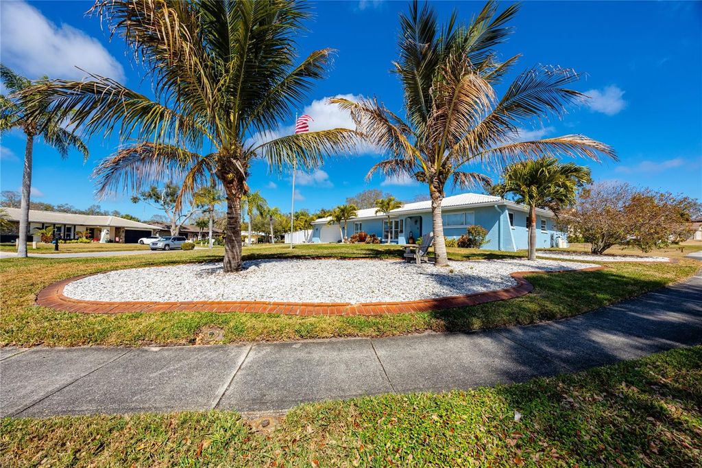 Photo of 6911 121st Street, Seminole, FL 33772 (MLS # TB8477393)