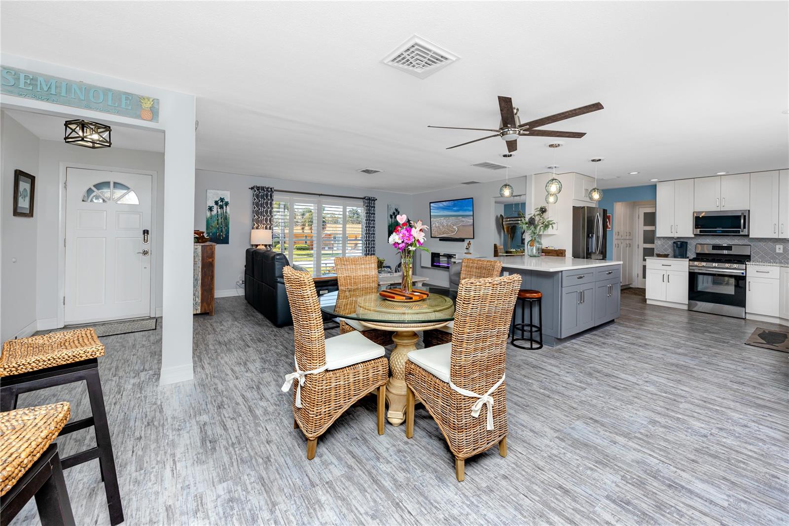 CANTERBURY CHASE - Residential