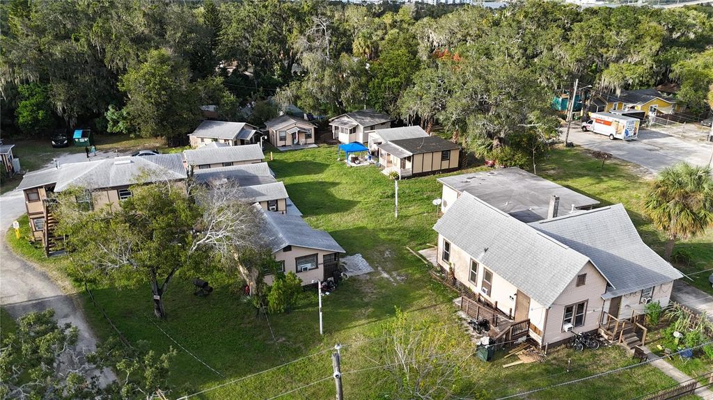 Photo of 212 Madison Avenue, Daytona Beach, FL 32114 (MLS # O6357491)